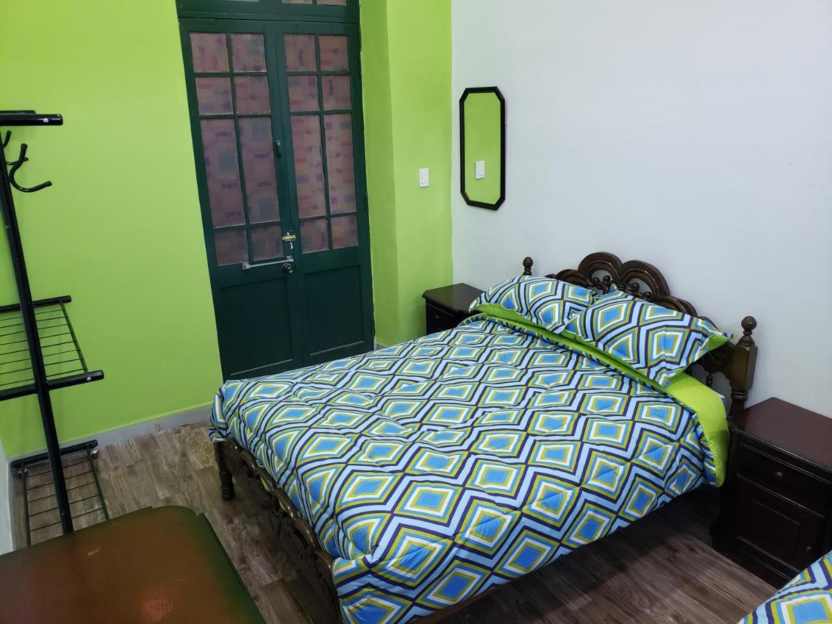 Saint Peter'S Llama Hostal La Paz Eksteriør billede