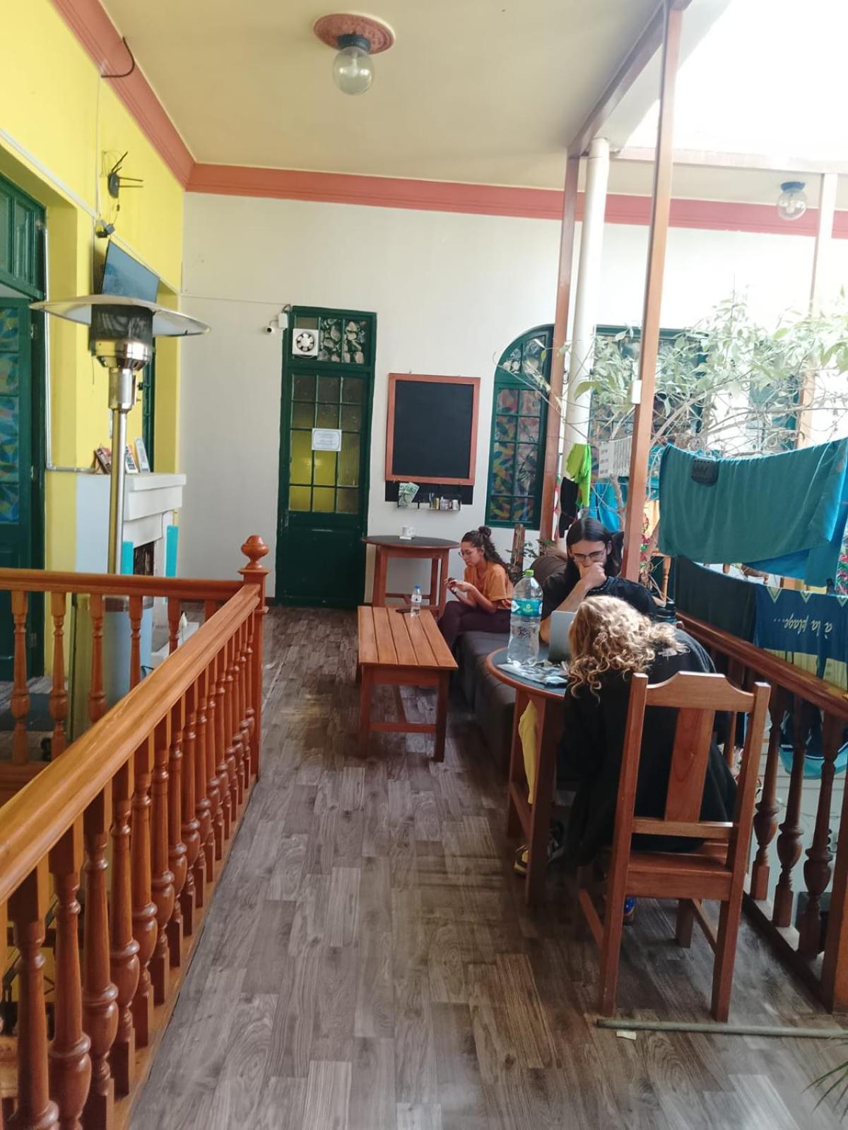 Saint Peter'S Llama Hostal La Paz Eksteriør billede