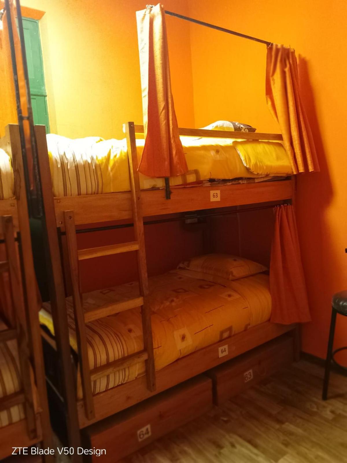 Saint Peter'S Llama Hostal La Paz Eksteriør billede